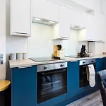 Contractor Accommodation, 6br House With Parking Holiday home *