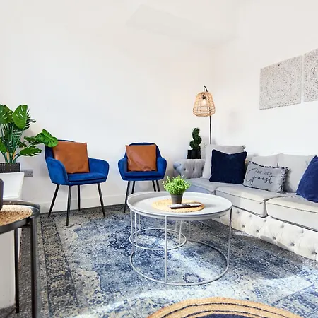 Contractor Accommodation, 6br House With Parking Σπίτι διακοπών