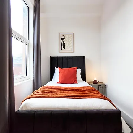 Contractor Accommodation, 6br House With Parking 別荘 *