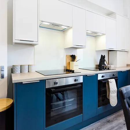 Contractor Accommodation, 6br House With Parking Σπίτι διακοπών *