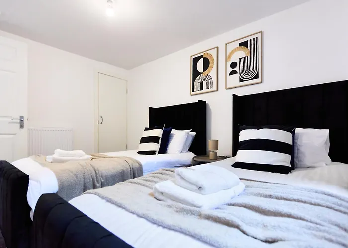 Contractor Accommodation, 6br House With Parking 別荘 *