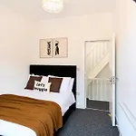 Contractor Accommodation, 6br House With Parking