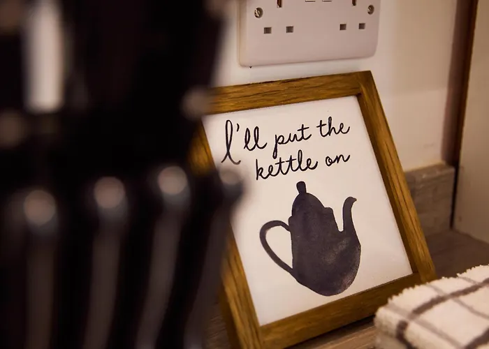 Holiday home Contractor Accommodation, 6br House With Parking